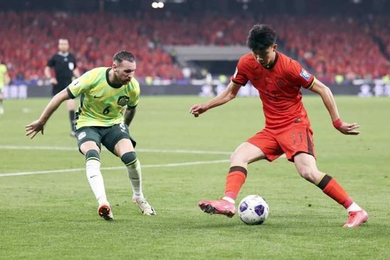 伊万深陷两难抉择:王钰栋定位忽边忽中,国足客战印尼或成变阵关键