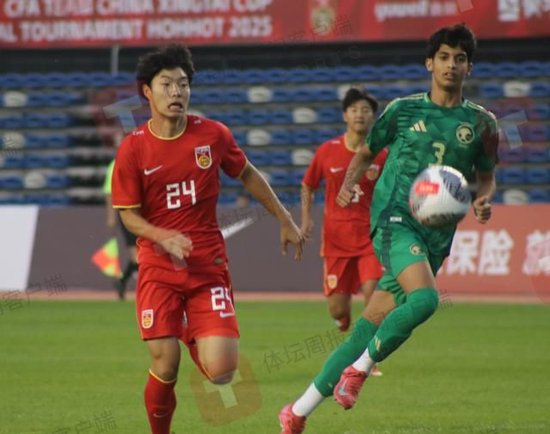 何思凡挑射帅惟浩绝杀 U16国足2-1沙特开门红