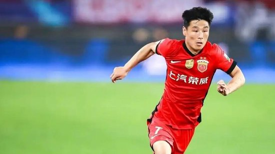 武磊第85分钟点球破荒 海港1-1逼平泰山