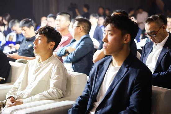 武磊:羡慕现在孩子能踢国际大赛 2025明日之星冠军杯7月揭幕 武磊:羡慕现在孩子能踢国际大赛 2025明日之星冠军杯7月揭幕