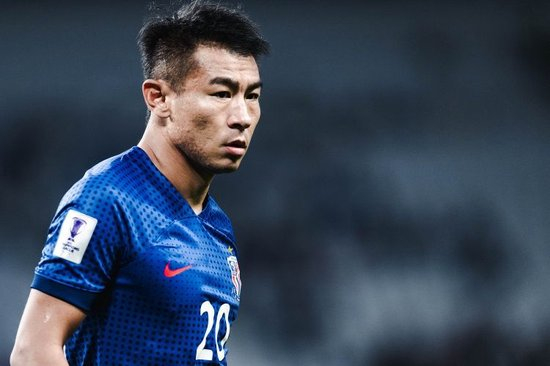 于汉超自曝右膝6次手术 坦言心理折磨远超皮肉之苦