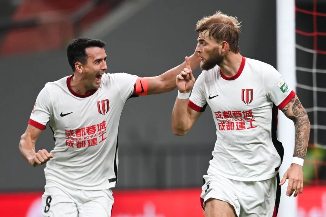 蓉城客场3-1破海港不败金身 近5战4胜升至中超次席