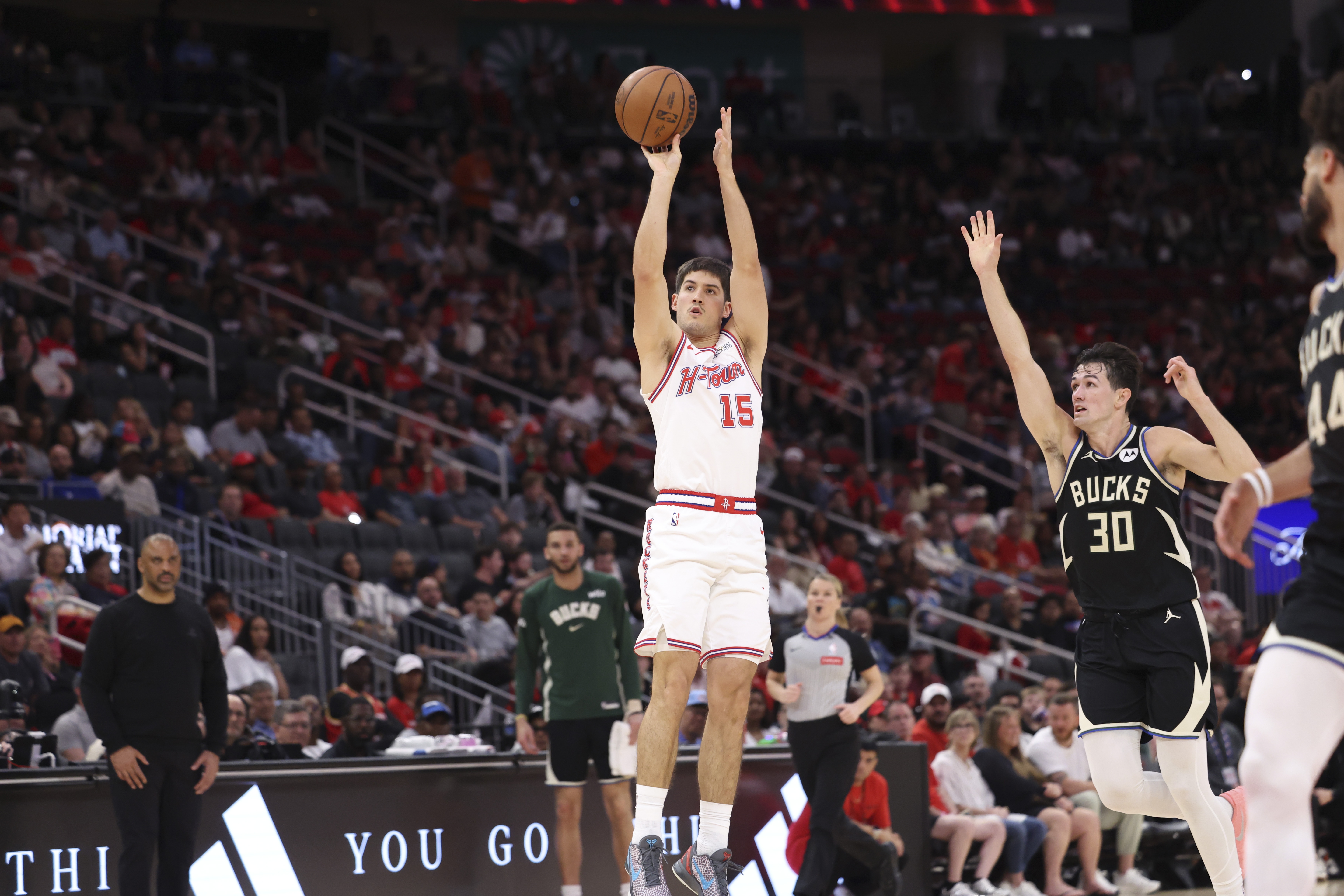 火箭年轻核心年龄竟比马刺还大?申京阿门需突破瓶颈 火箭年轻核心年龄竟比马刺还大?申京阿门需突破瓶颈
