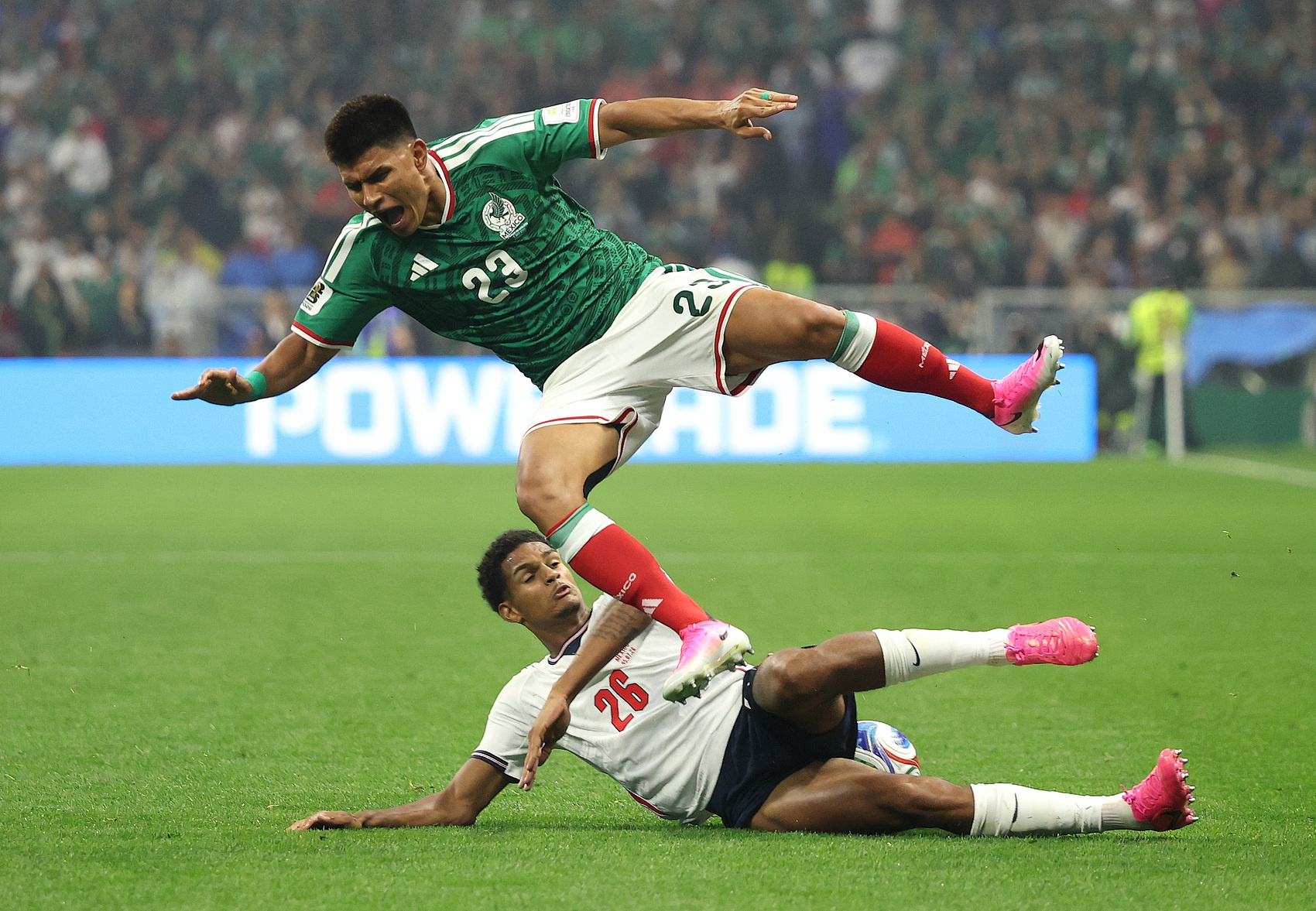 FIFA确认宽萨停赛两场 英足总上诉无门 FIFA确认宽萨停赛两场 英足总上诉无门