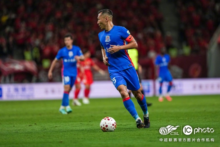 莱昂纳多李新翔破门 海港德比2-0胜申花