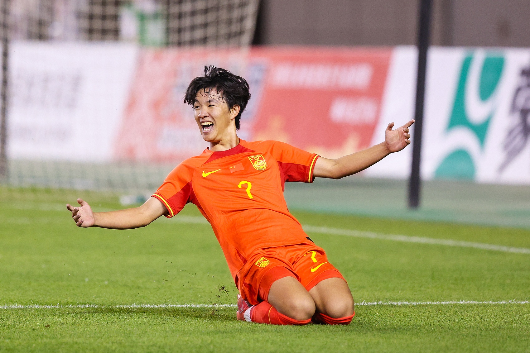 U17国足“摸底考”对手出炉:阿森纳、毕尔巴鄂、勒沃库森,袁博涵落选集训但受重视 U17国足“摸底考”对手出炉:阿森纳、毕尔巴鄂、勒沃库森,袁博涵落选集训但受重视