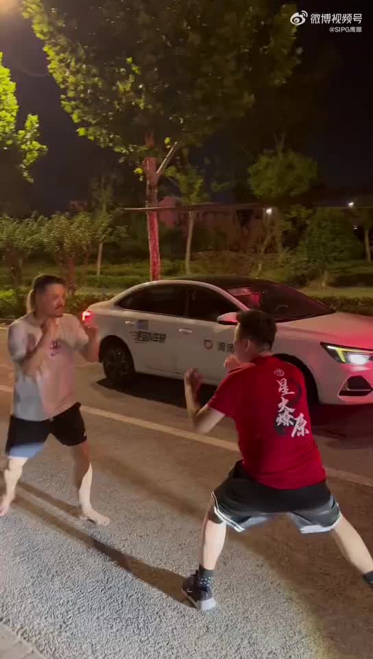 上海德比赛后斗殴 4人因肢体冲突被警方刑事拘留 上海德比赛后斗殴 4人因肢体冲突被警方刑事拘留