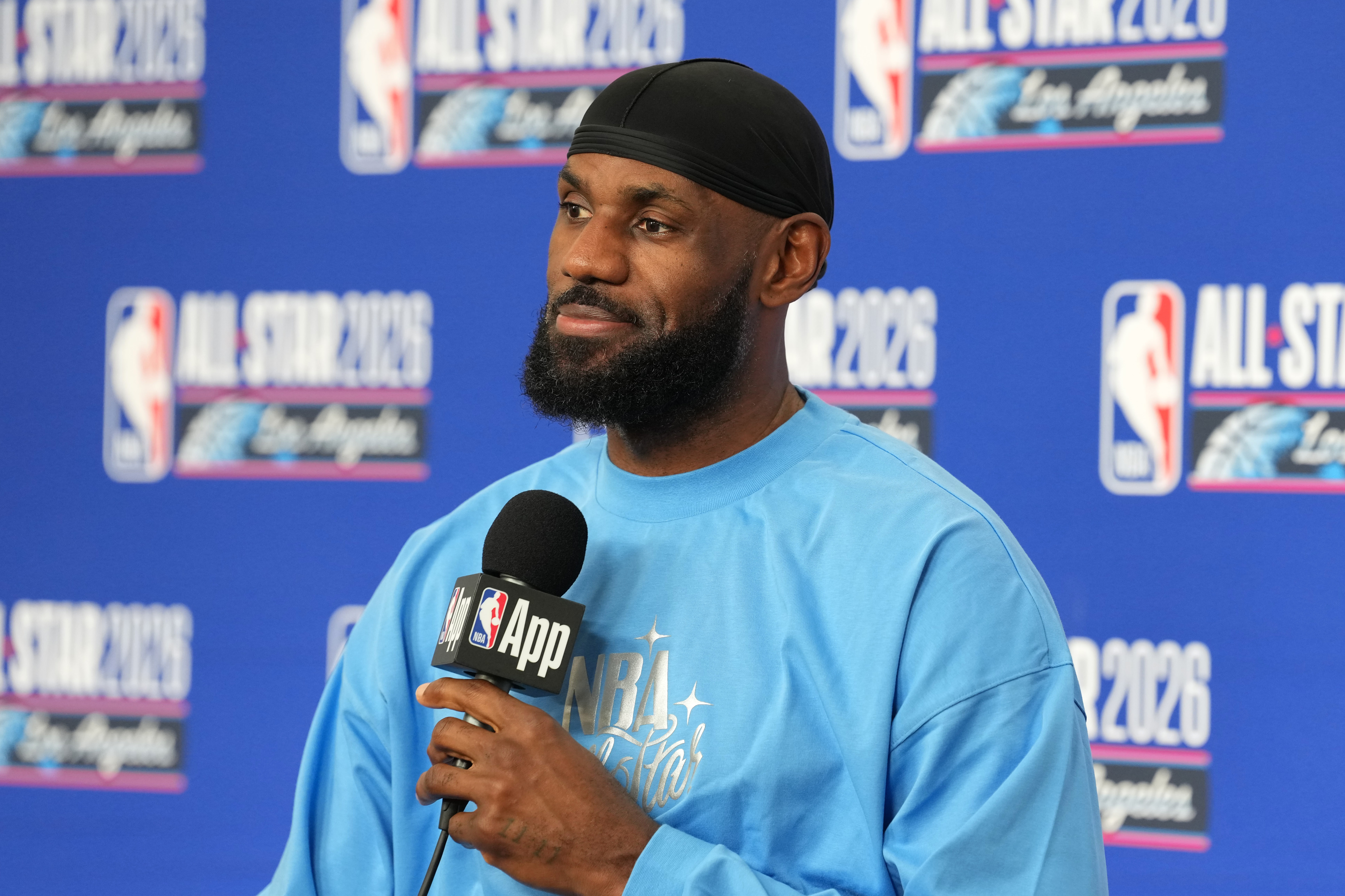 Nick Wright:76人赢球要靠多人16-24分 哈登需在牺牲与防守上带头