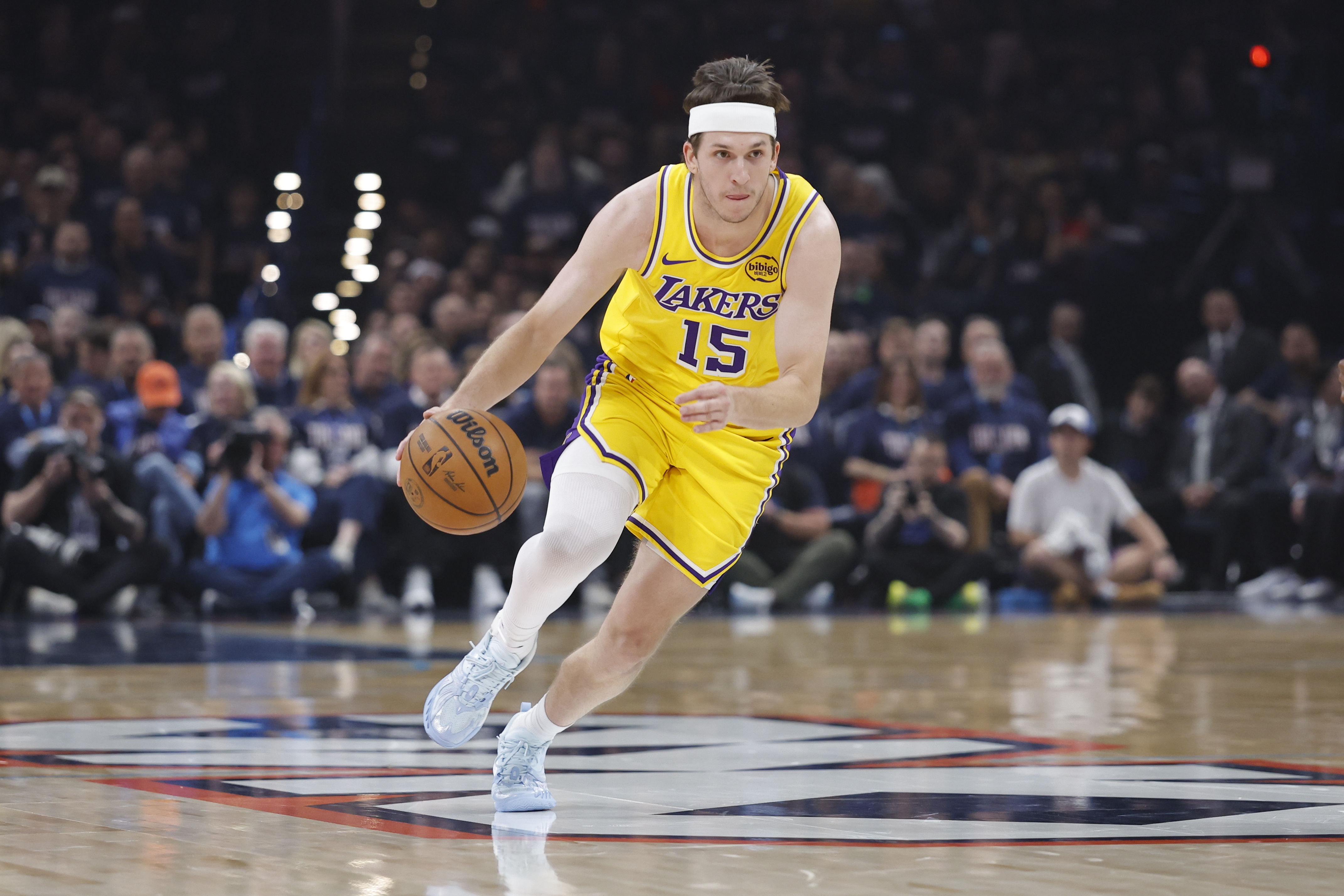 里夫斯自封湖人高尔夫第一人,称NBA前三含库里和基斯珀特