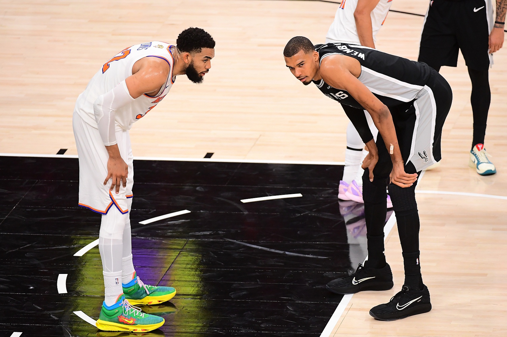 尼克斯vs马刺NBA杯回放
